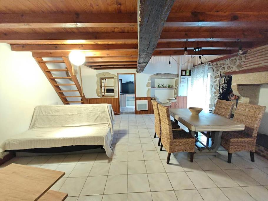 Logement Entier Style Chalet - 1 A 5 Pers - Langon  Εξωτερικό φωτογραφία