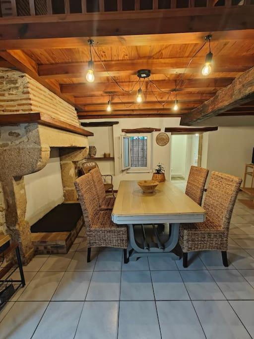 Logement Entier Style Chalet - 1 A 5 Pers - Langon  Εξωτερικό φωτογραφία